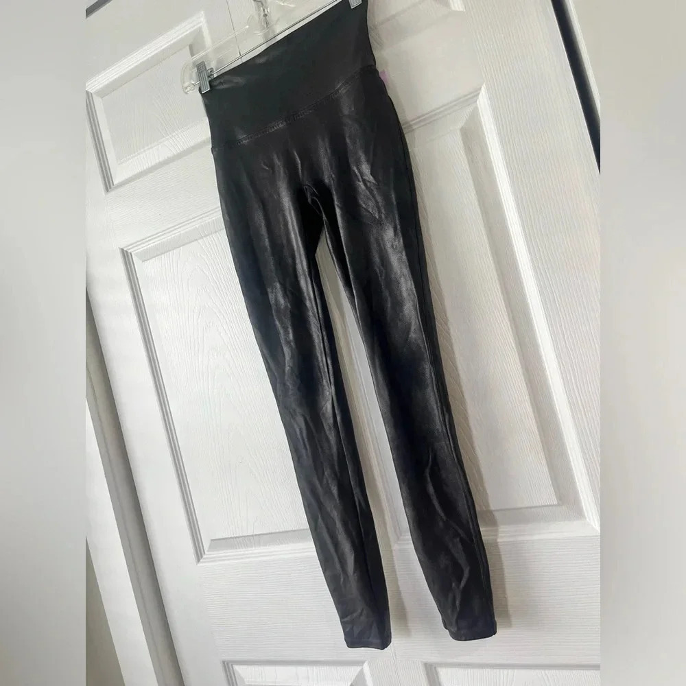 Spanx Women's Faux Leather Leggings - Med Black - Picture 4 of 5